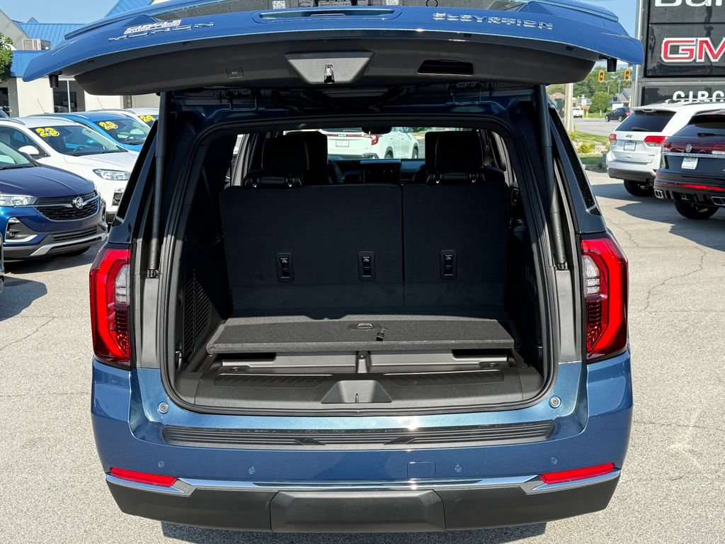 New 2026 GMC Yukon XL Elevation w/ Elevation Premium Package AWD/4WD image 9