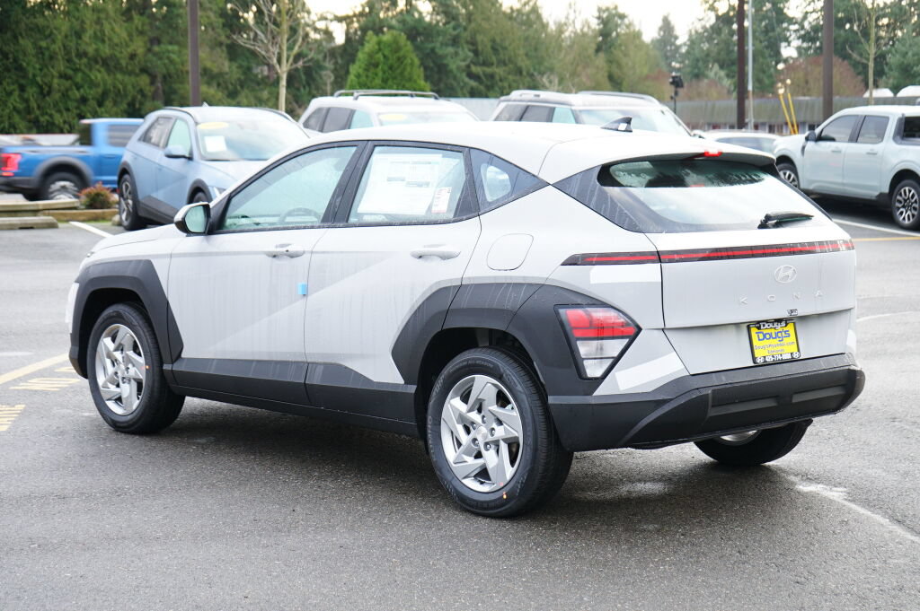 Used 2026 Hyundai Kona SE FWD image 9