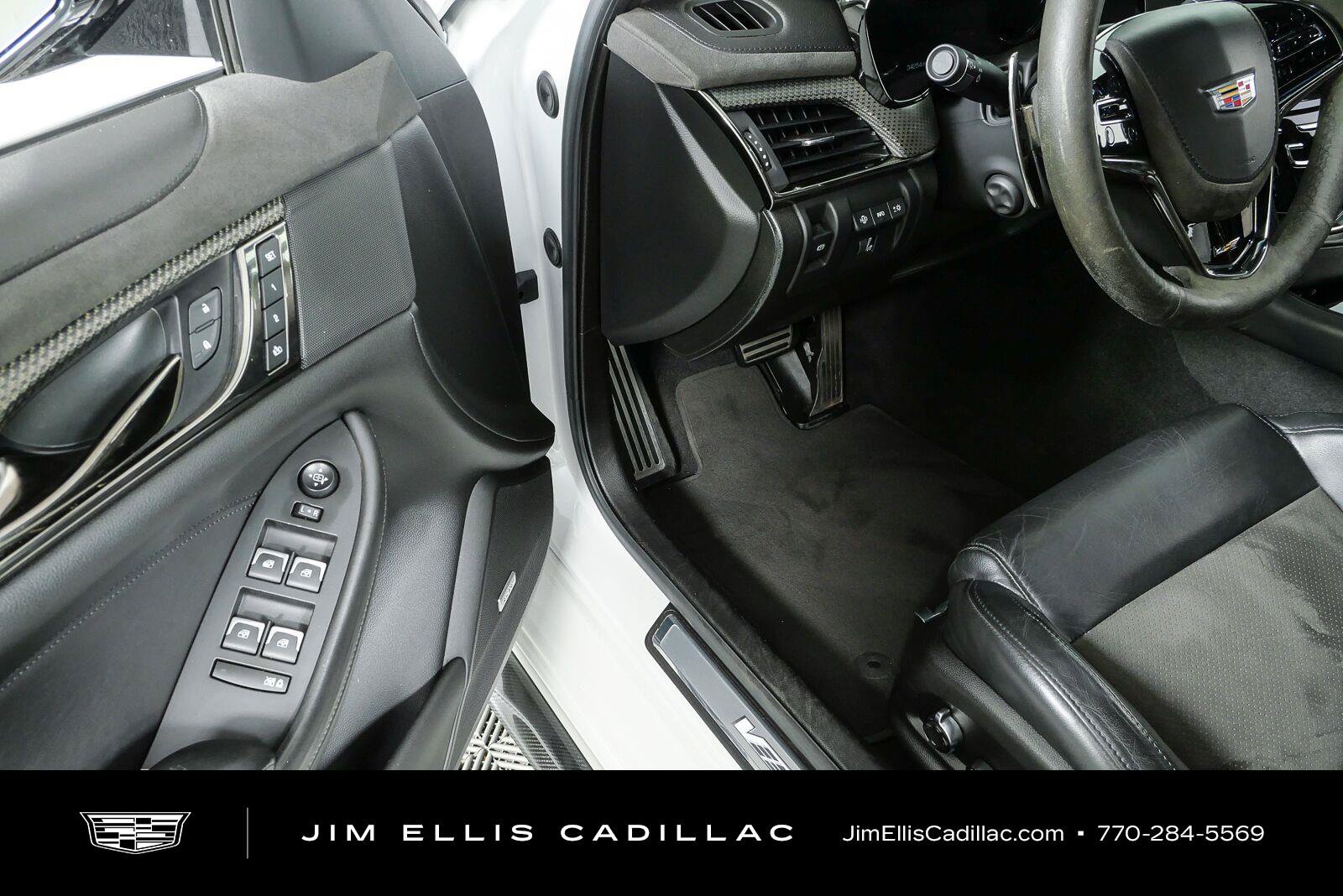 Used 2019 Cadillac CTS V w/ Carbon Fiber Package RWD image 8