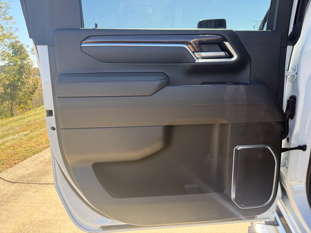 Used 2026 Chevrolet Silverado 2500 LT AWD/4WD image 16