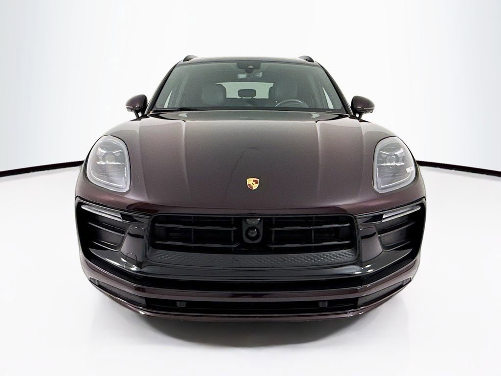 Certified 2023 Porsche Macan Turbo image 10