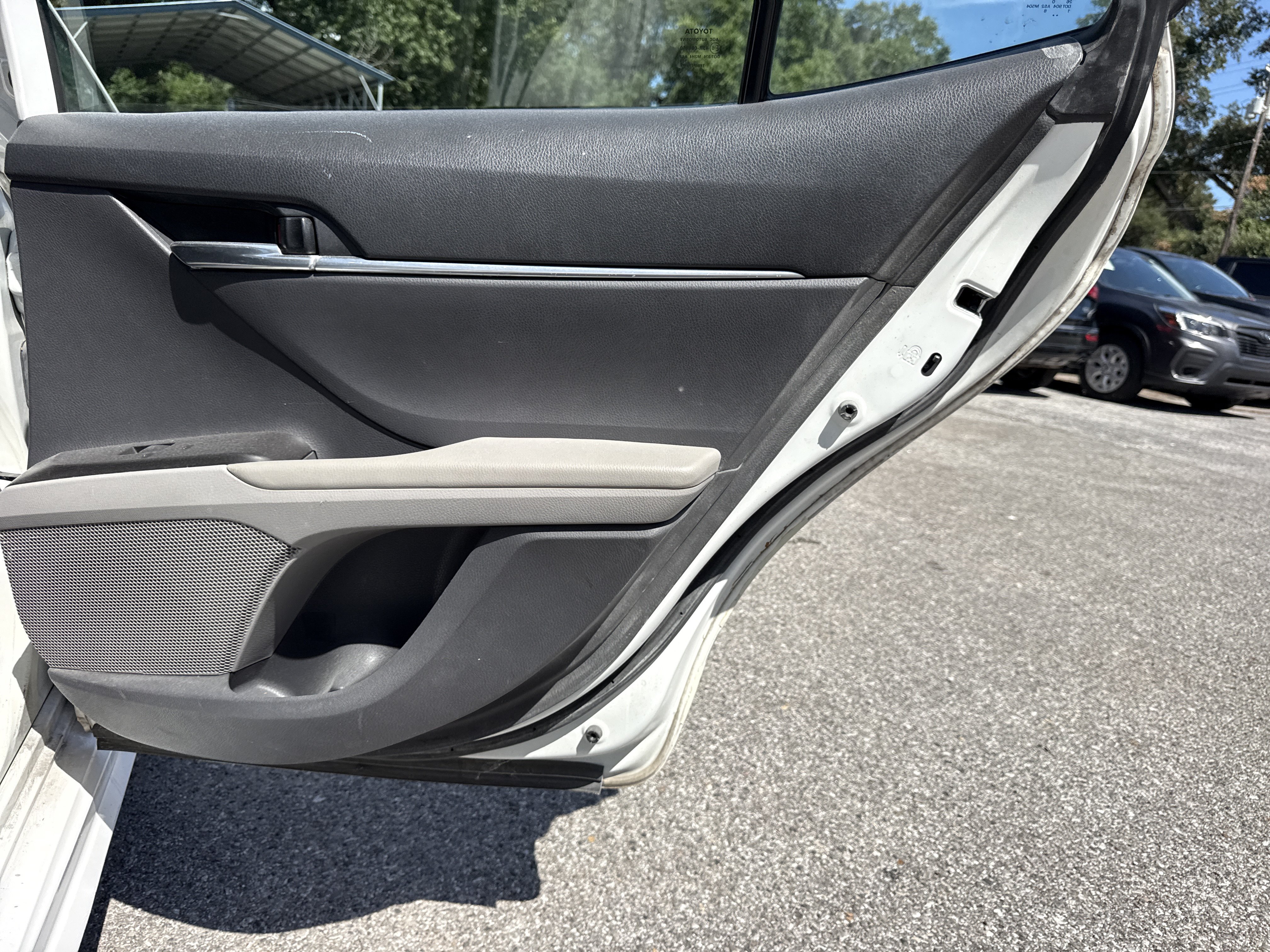 Used 2021 Toyota Camry SE FWD image 25