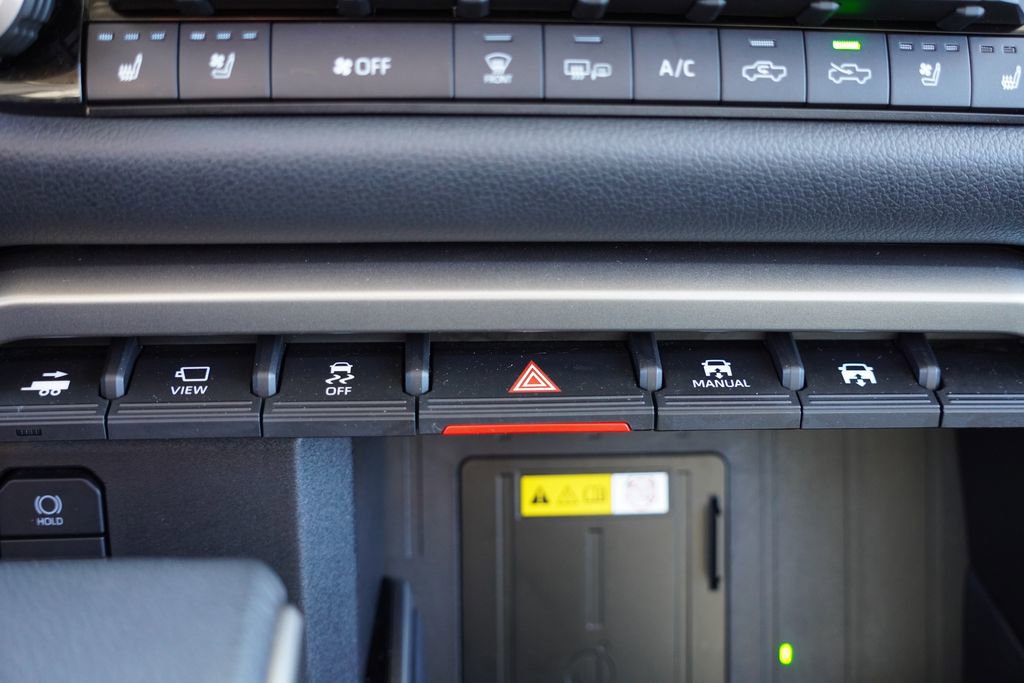 Used 2023 Toyota Tundra Limited image 28