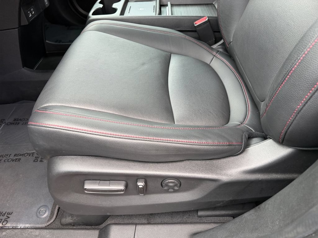 Used 2025 Honda Odyssey Sport-L image 25