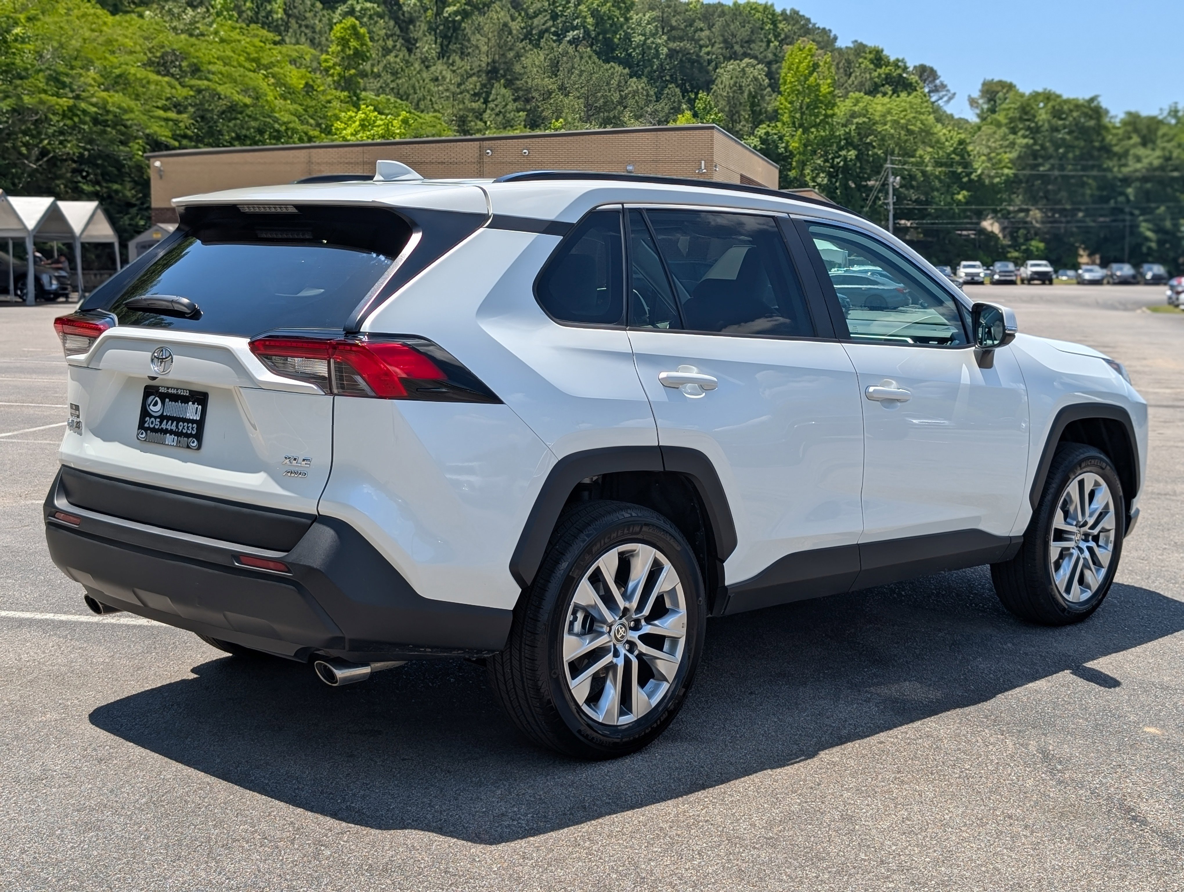 Used 2025 Toyota RAV4 XLE Premium w/ Weather Package AWD/4WD image 9