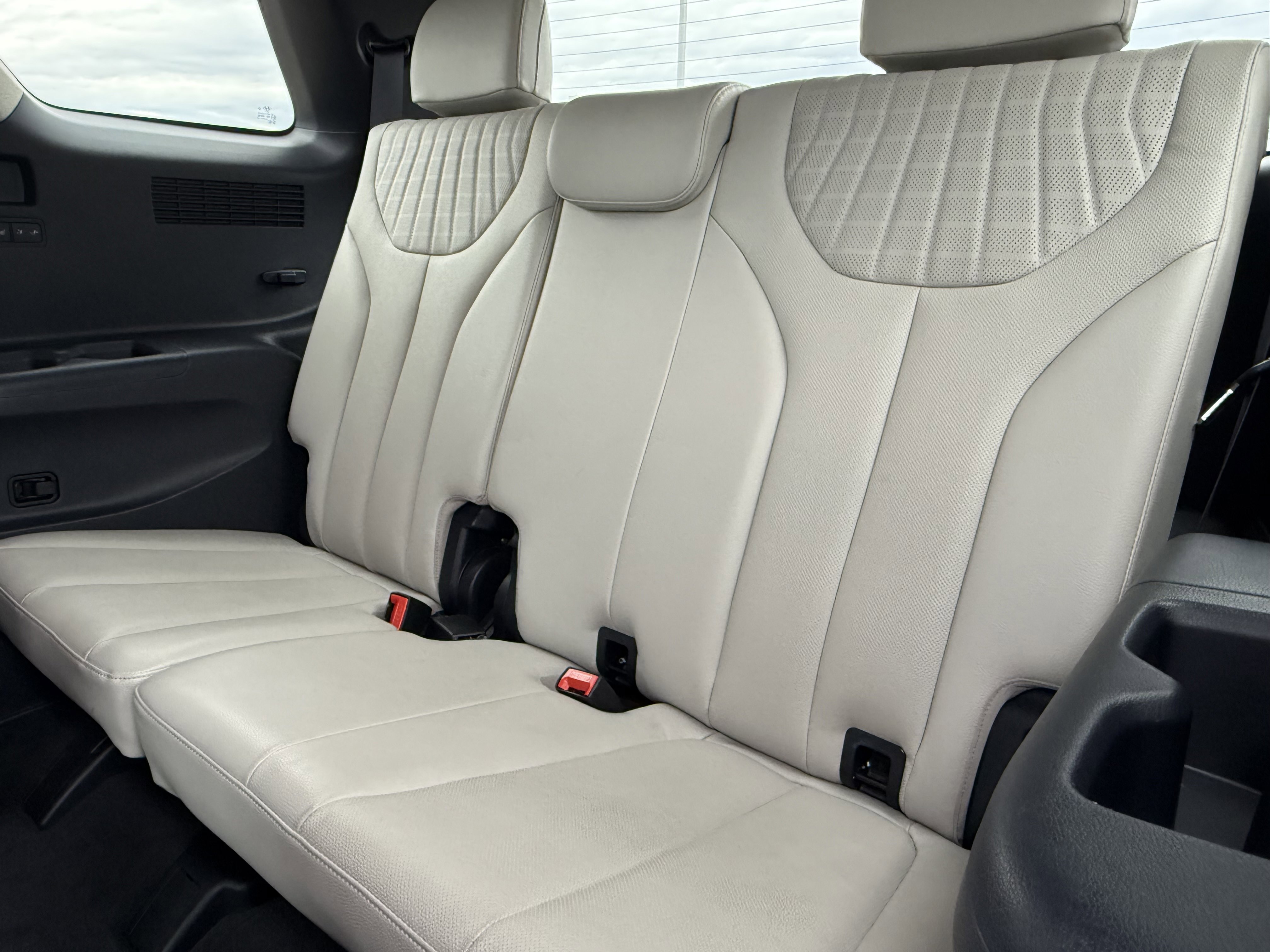 Used 2023 Hyundai Palisade Limited image 29