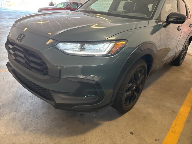 Used 2023 Honda HR-V Sport image 3