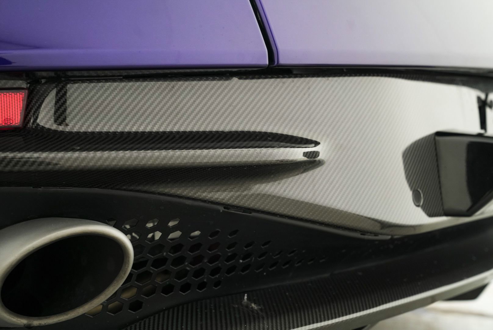 Used 2023 Aston Martin DBS Coupe image 15