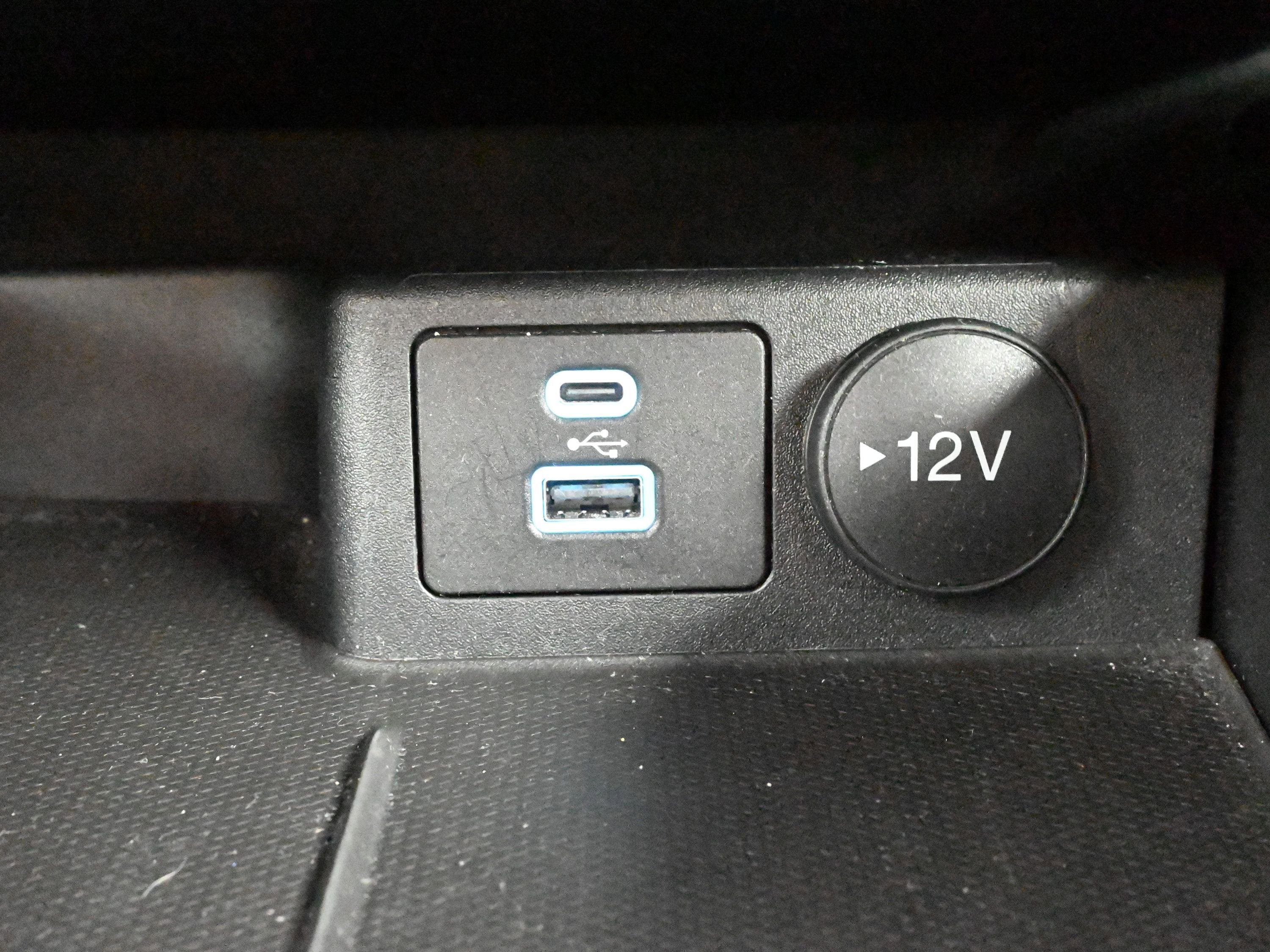 Used 2022 Ford Escape SE w/ Convenience Package image 19