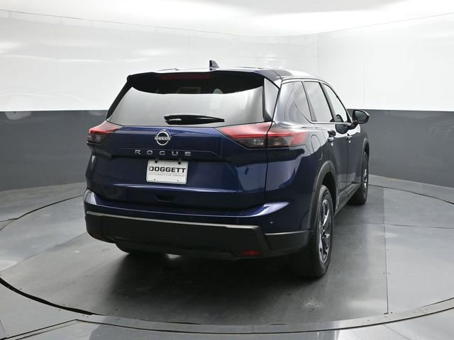 Certified 2025 Nissan Rogue SV image 8