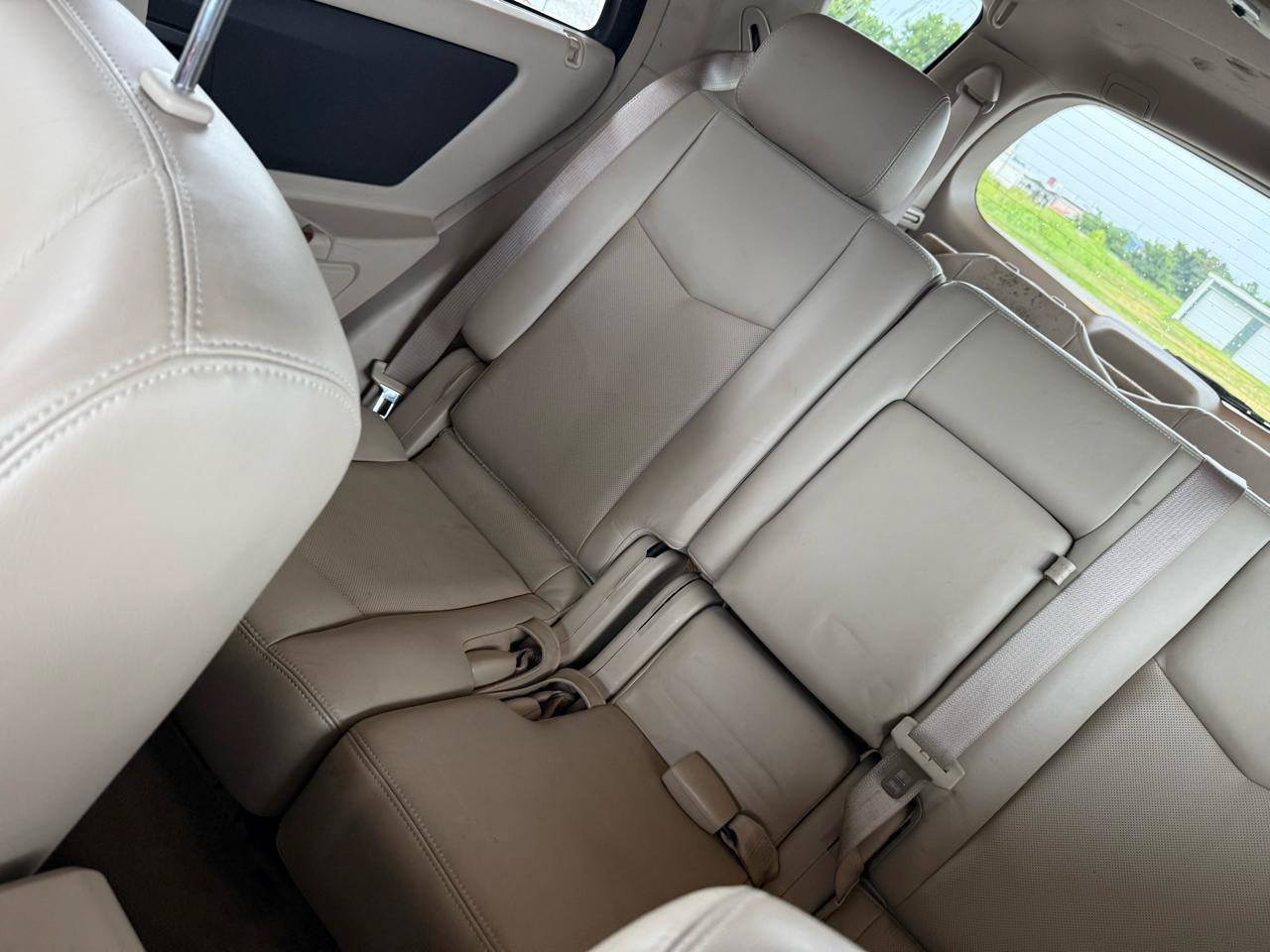 Used 2004 Cadillac SRX RWD image 36