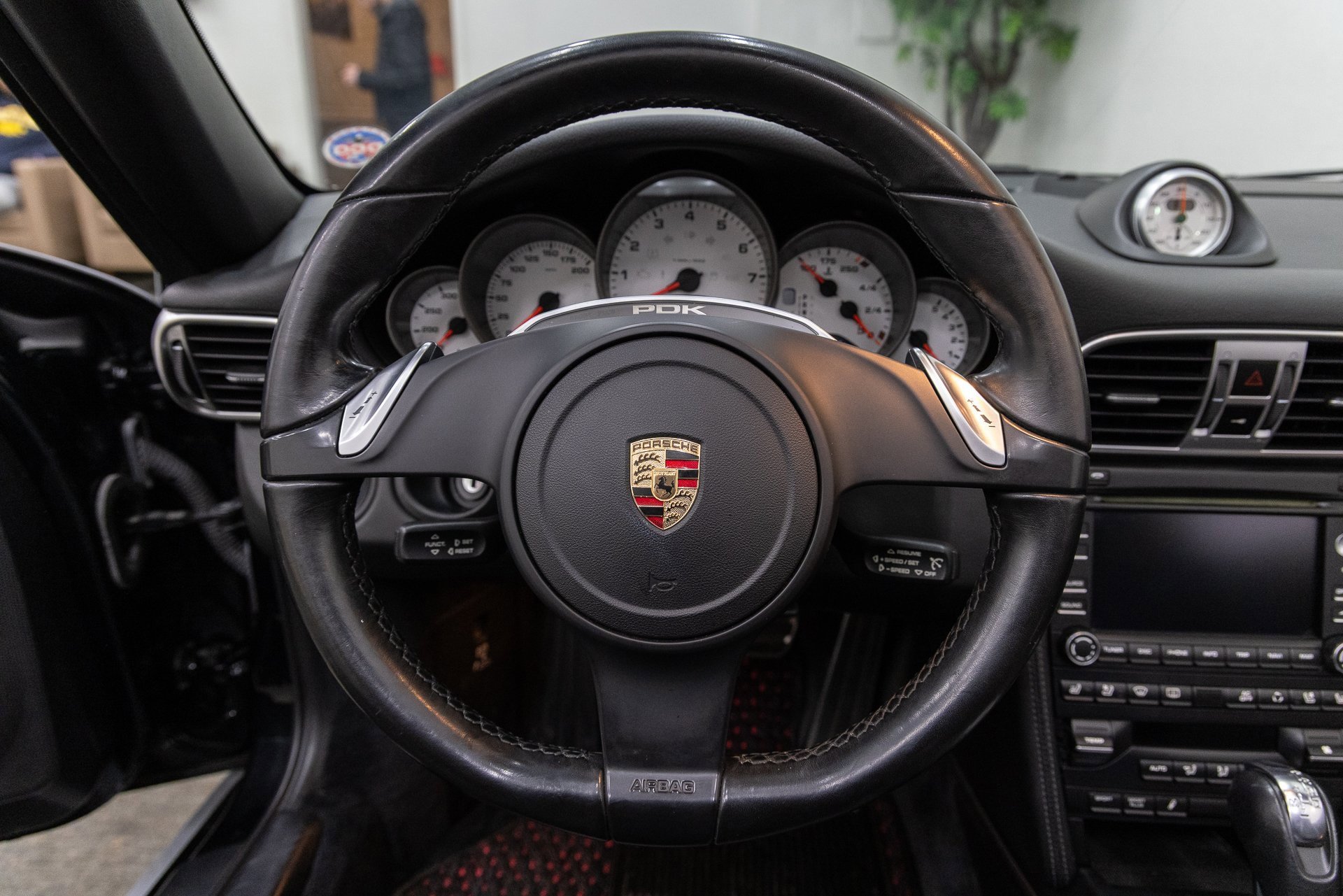 Used 2011 Porsche 911 Carrera 4S image 14