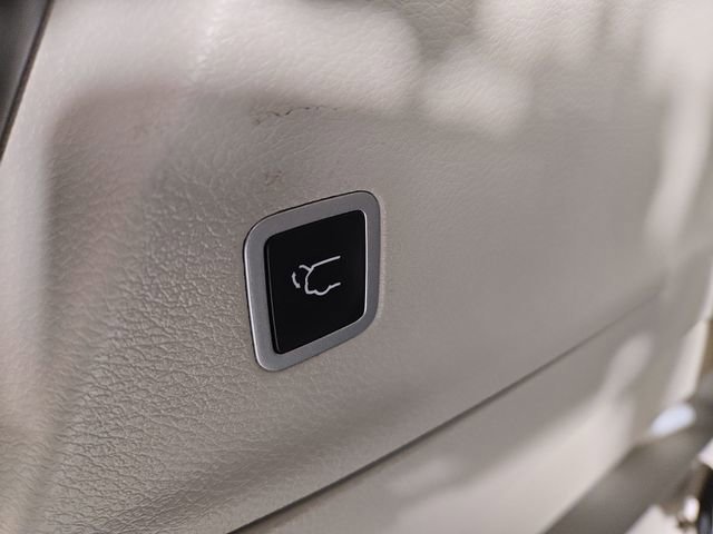 Used 2024 Chrysler Pacifica Limited image 34