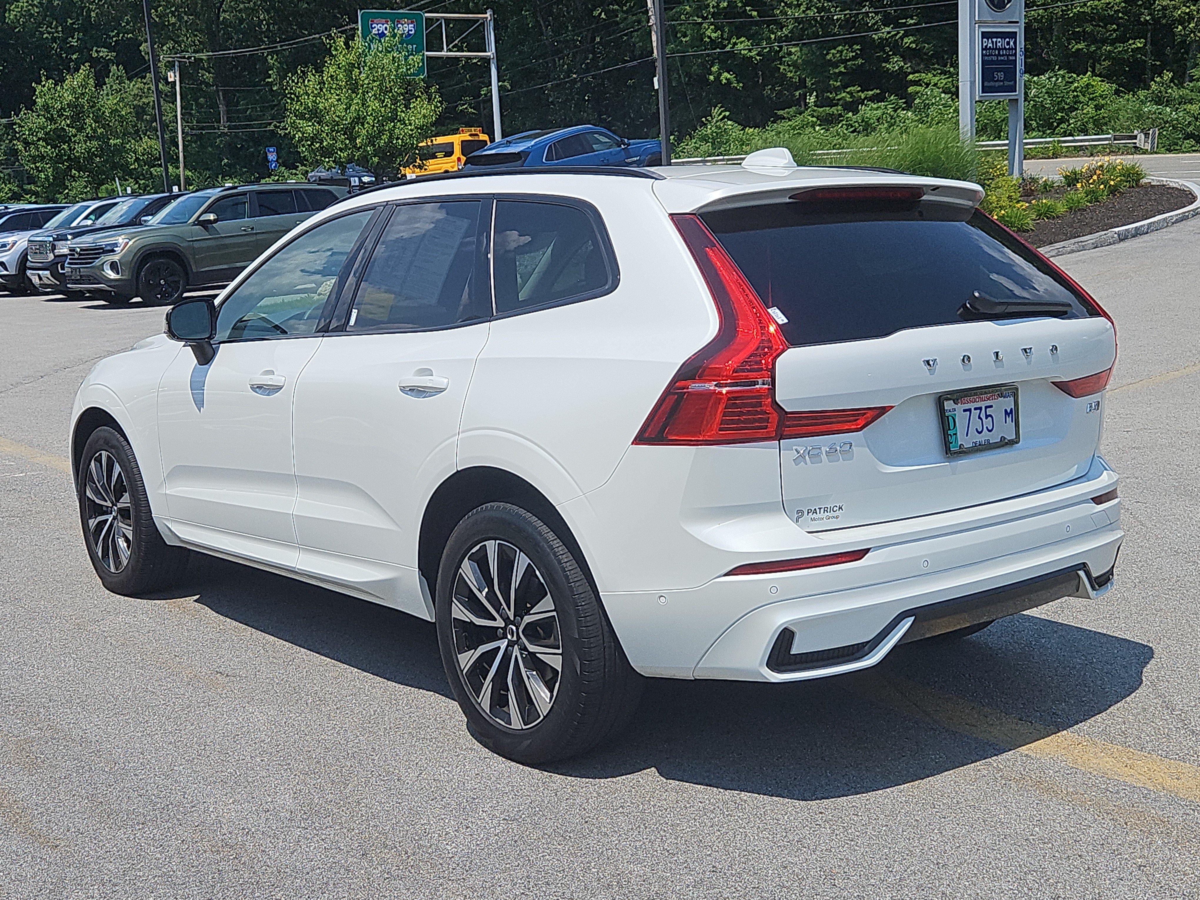 Used 2025 Volvo XC60 B5 Plus AWD/4WD image 24
