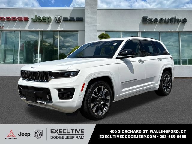 Used 2023 Jeep Grand Cherokee Overland w/ Luxury Tech Group IV AWD/4WD image 1
