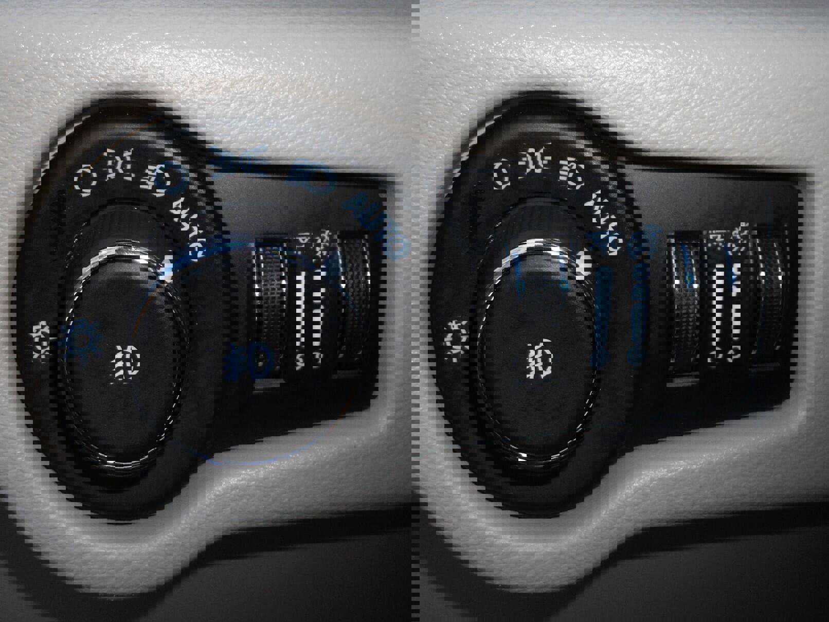 Certified 2024 Chrysler Pacifica Touring-L image 15