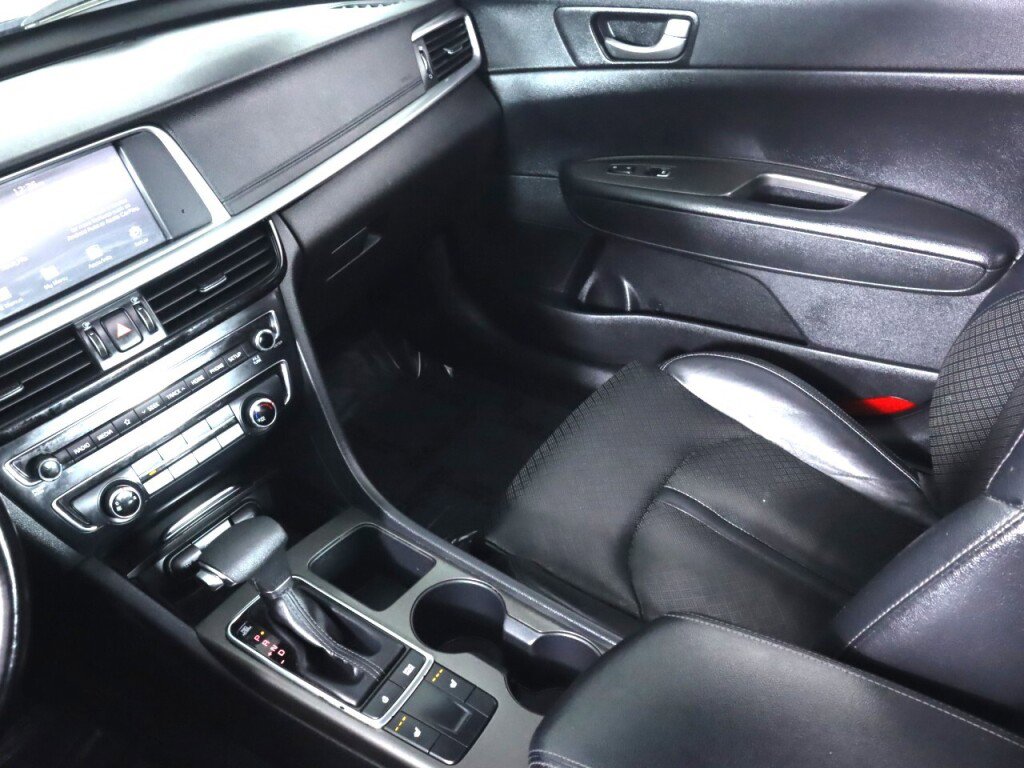Used 2020 Kia Optima SE image 34