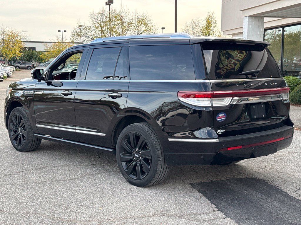 Used 2023 Lincoln Navigator Reserve AWD/4WD image 12