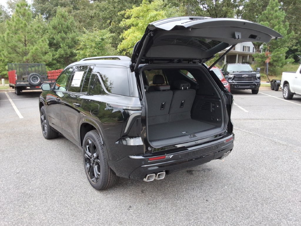 New 2027 Chevrolet Traverse RS FWD image 13