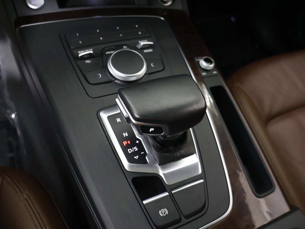 Used 2020 Audi Q5 2.0T Premium AWD/4WD image 52