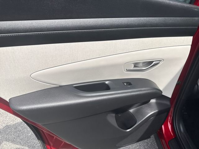 Certified 2025 Hyundai Tucson SEL AWD/4WD image 17