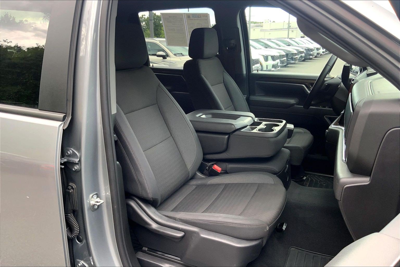 Used 2026 Chevrolet Silverado 2500 LT AWD/4WD image 11