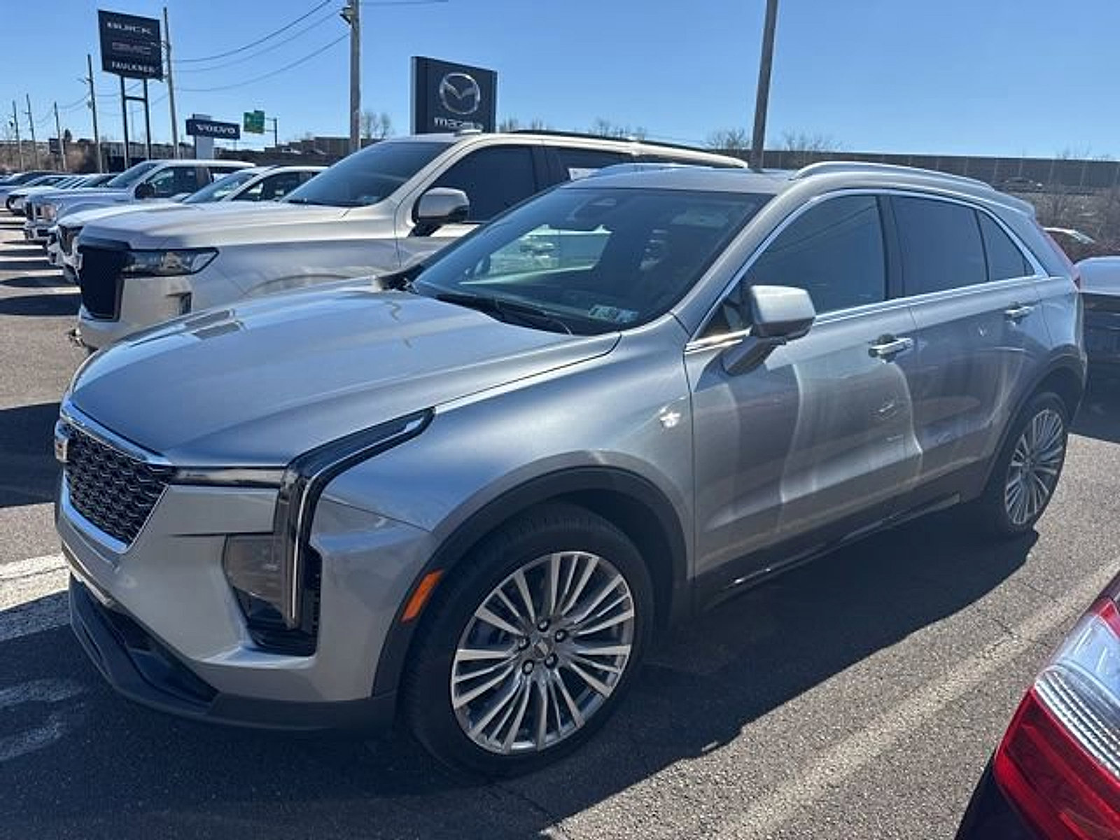 Certified 2024 Cadillac XT4 Premium Luxury image 5