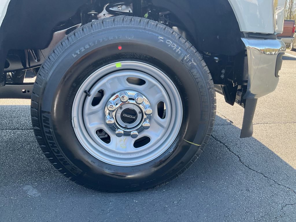 New 2026 Ford F250 XL AWD/4WD image 10