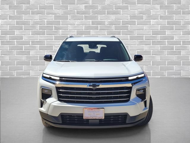 New 2026 Chevrolet Traverse LT w/ Driver Confidence Package AWD/4WD image 2
