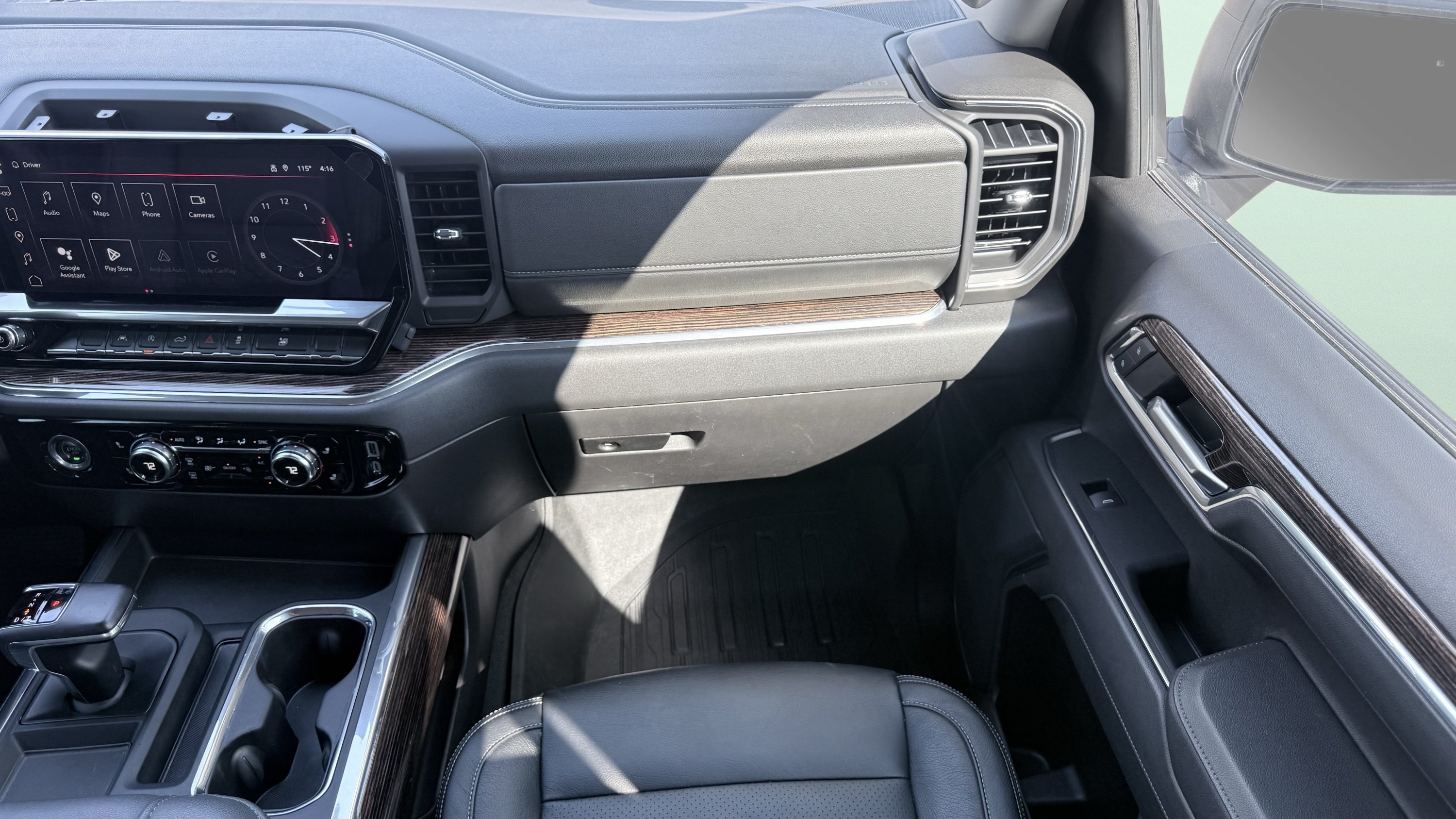 Used 2024 GMC Sierra 1500 Elevation w/ LPO, Elevation Black Package AWD/4WD image 49