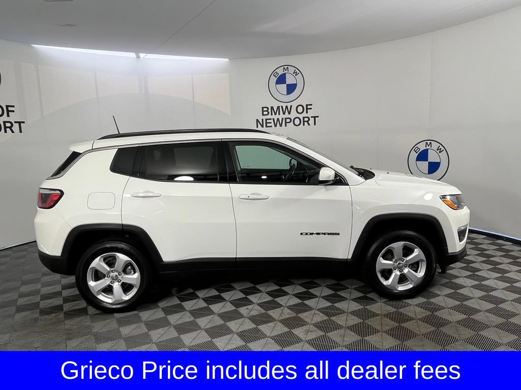 Used 2020 Jeep Compass Latitude w/ Cold Weather Group AWD/4WD image 11
