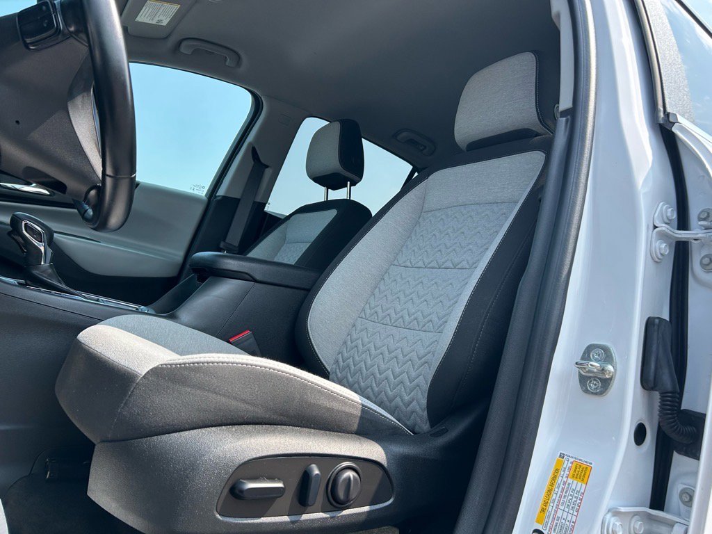 Used 2023 Chevrolet Equinox LT w/ Driver Convenience Package image 13