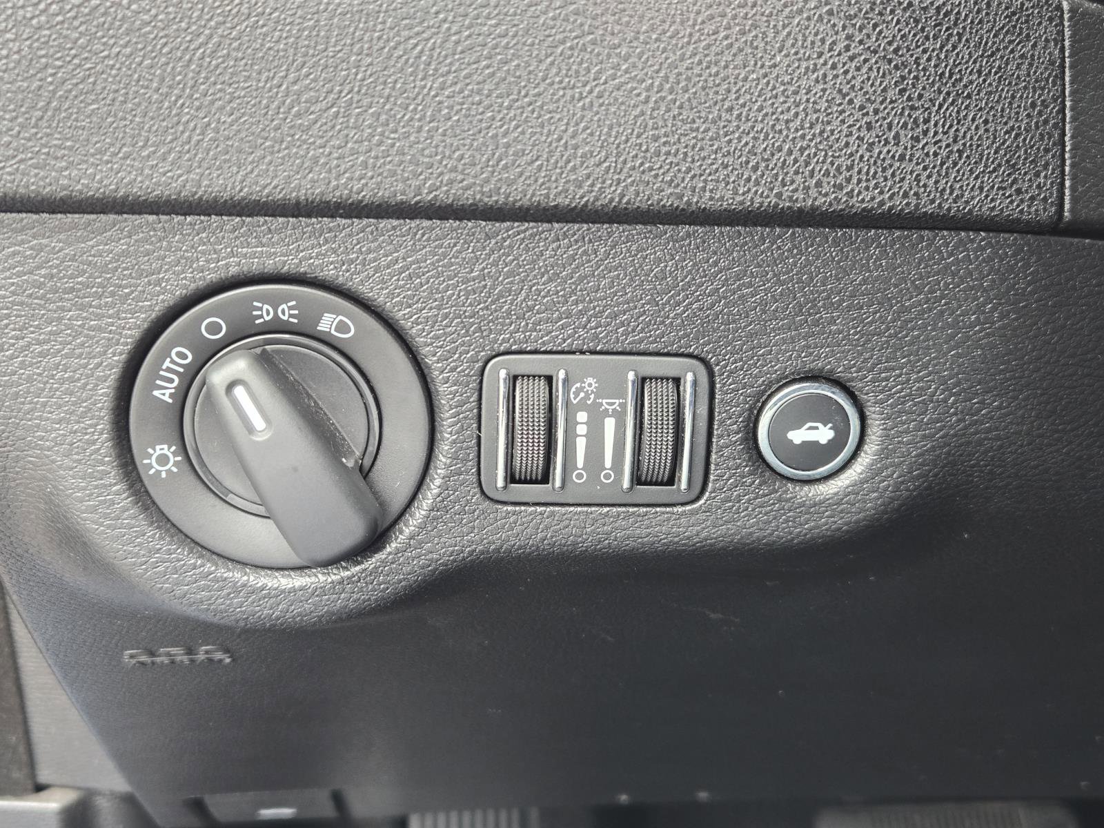 Certified 2022 Dodge Charger SXT RWD image 19