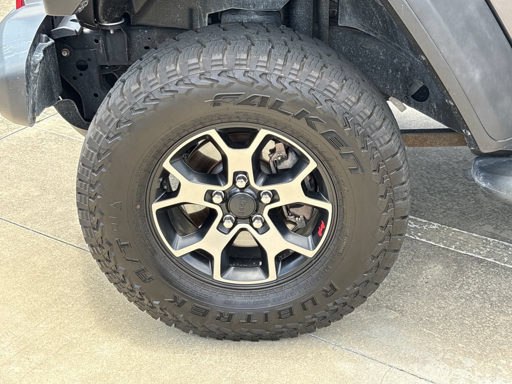 Used 2018 Jeep Wrangler Rubicon AWD/4WD image 11