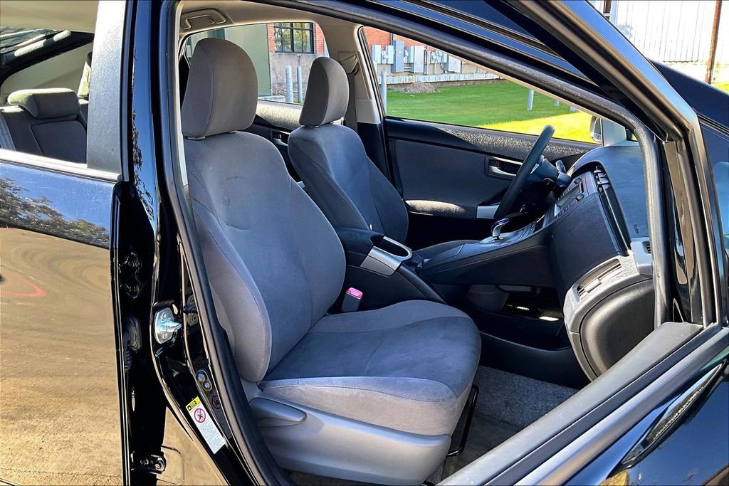 Used 2013 Toyota Prius One image 9