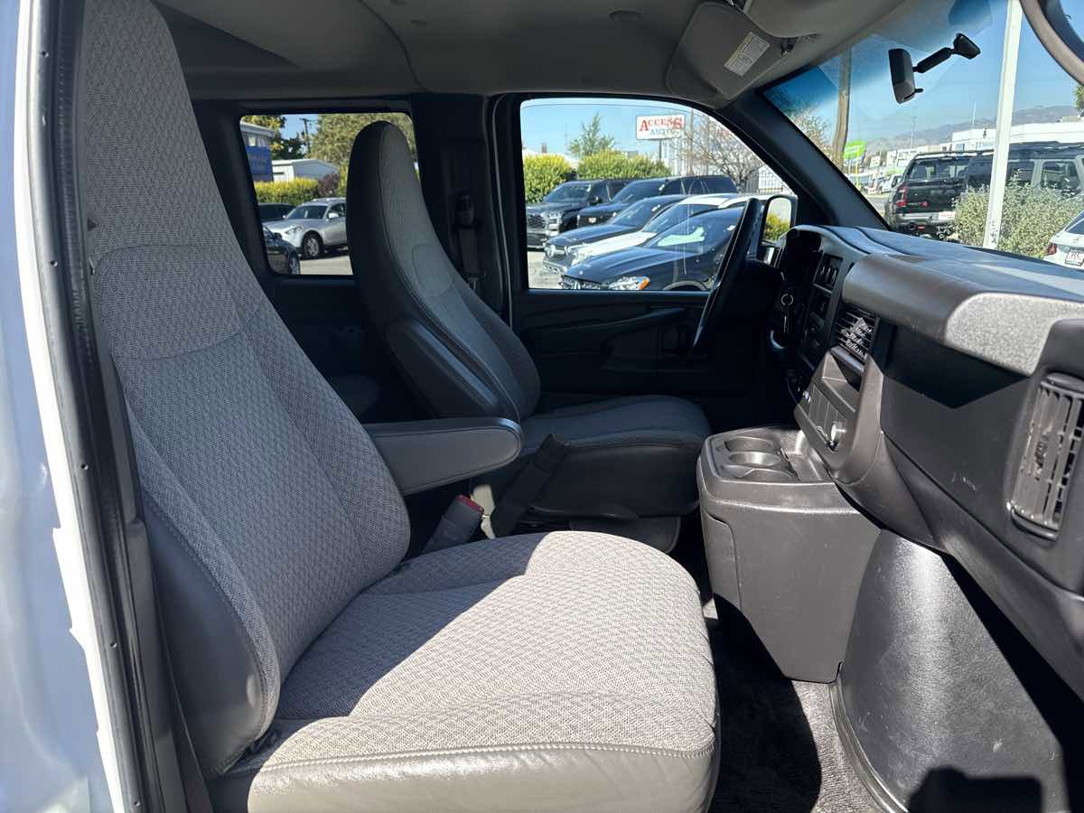 Used 2013 Chevrolet Express 3500 LT w/ LT Preferred Equipment Group image 17