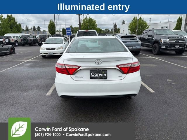Used 2017 Toyota Camry SE FWD image 7