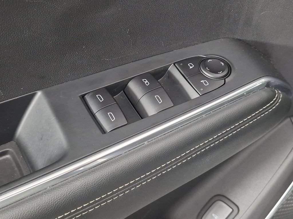 Used 2025 GMC Acadia Elevation FWD image 14