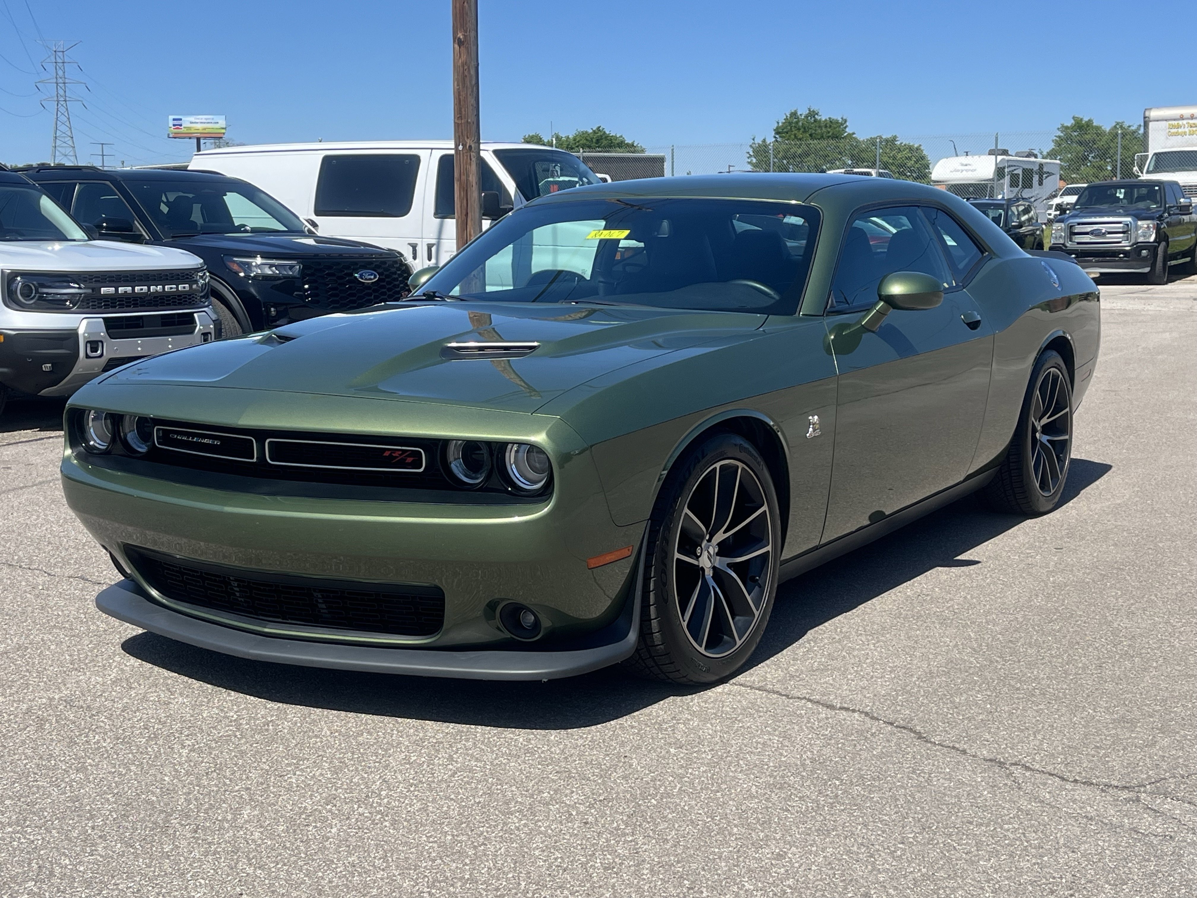 Used 2018 Dodge Challenger R/T Scat Pack w/ Leather Interior Group RWD image 5