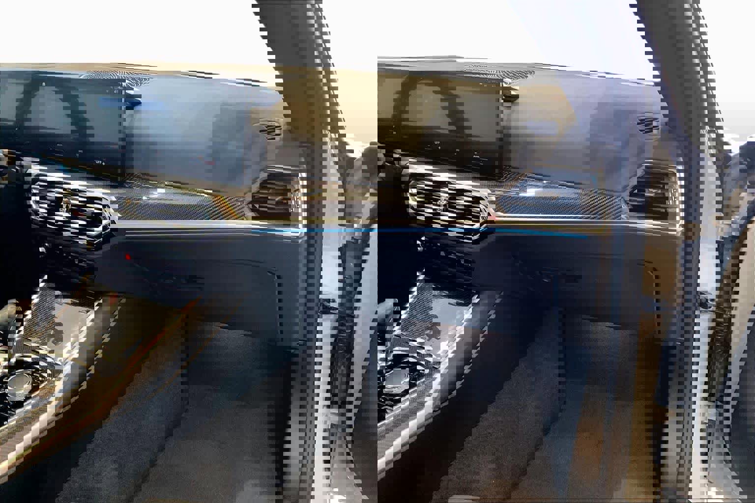 Used 2024 BMW M2 w/ Lighting Package image 18