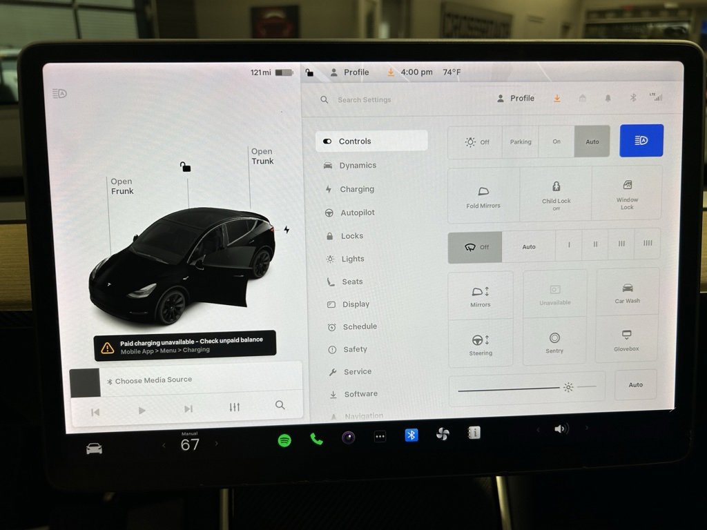 Used 2020 Tesla Model Y Long Range image 11