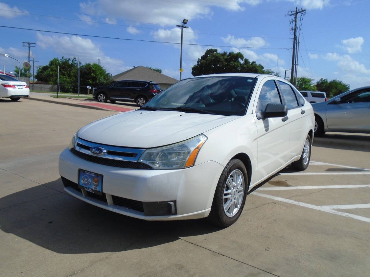 Used 2009 Ford Focus SE FWD image 3