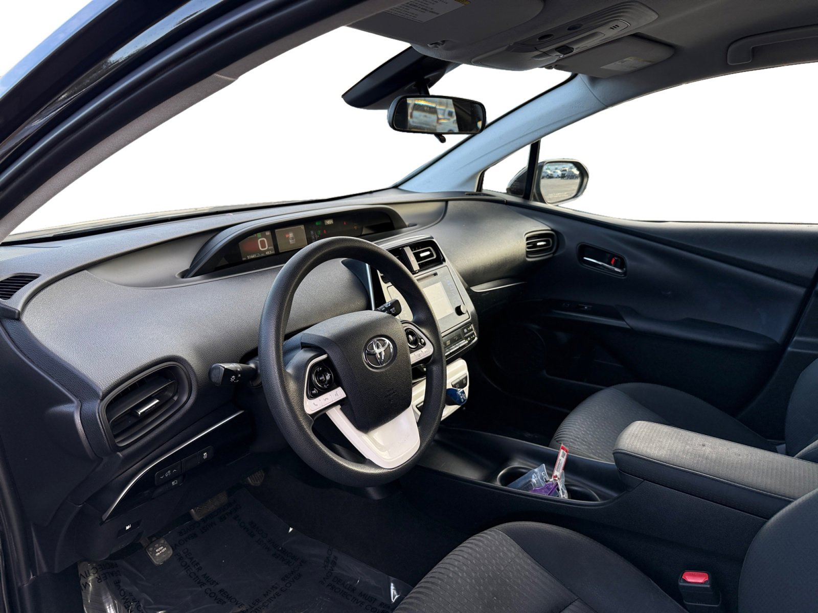 Used 2017 Toyota Prius Two image 9