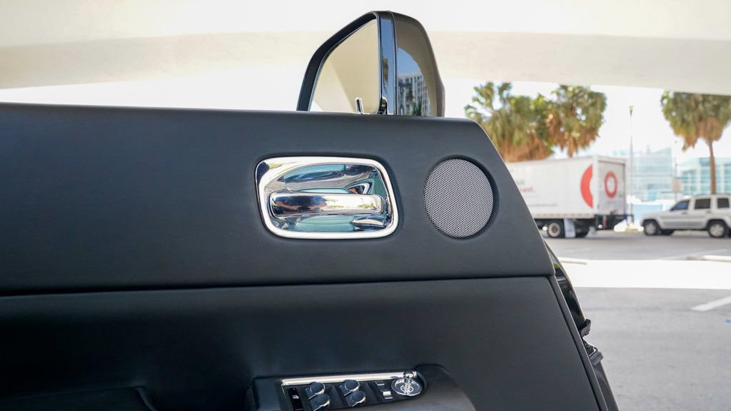 Used 2016 Rolls-Royce Dawn image 47