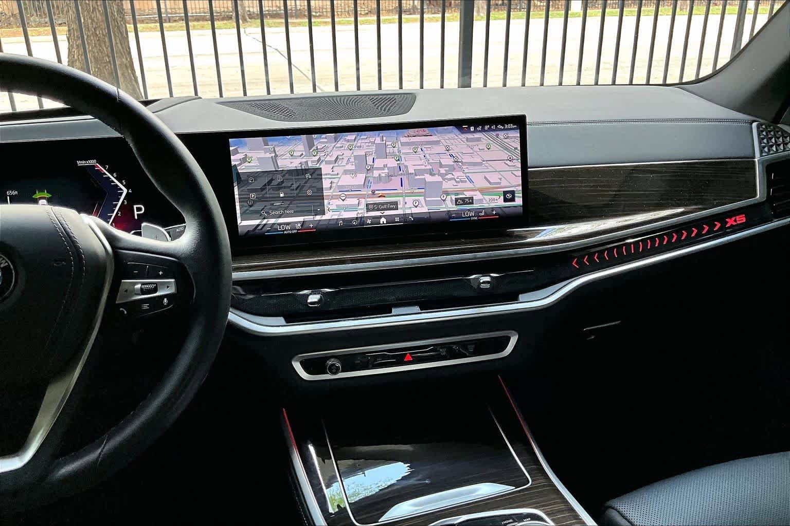 Used 2024 BMW X5 sDrive40i w/ Premium Package image 6