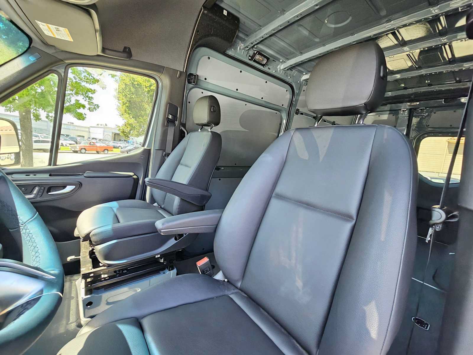 Used 2026 Mercedes-Benz Sprinter 2500 image 21