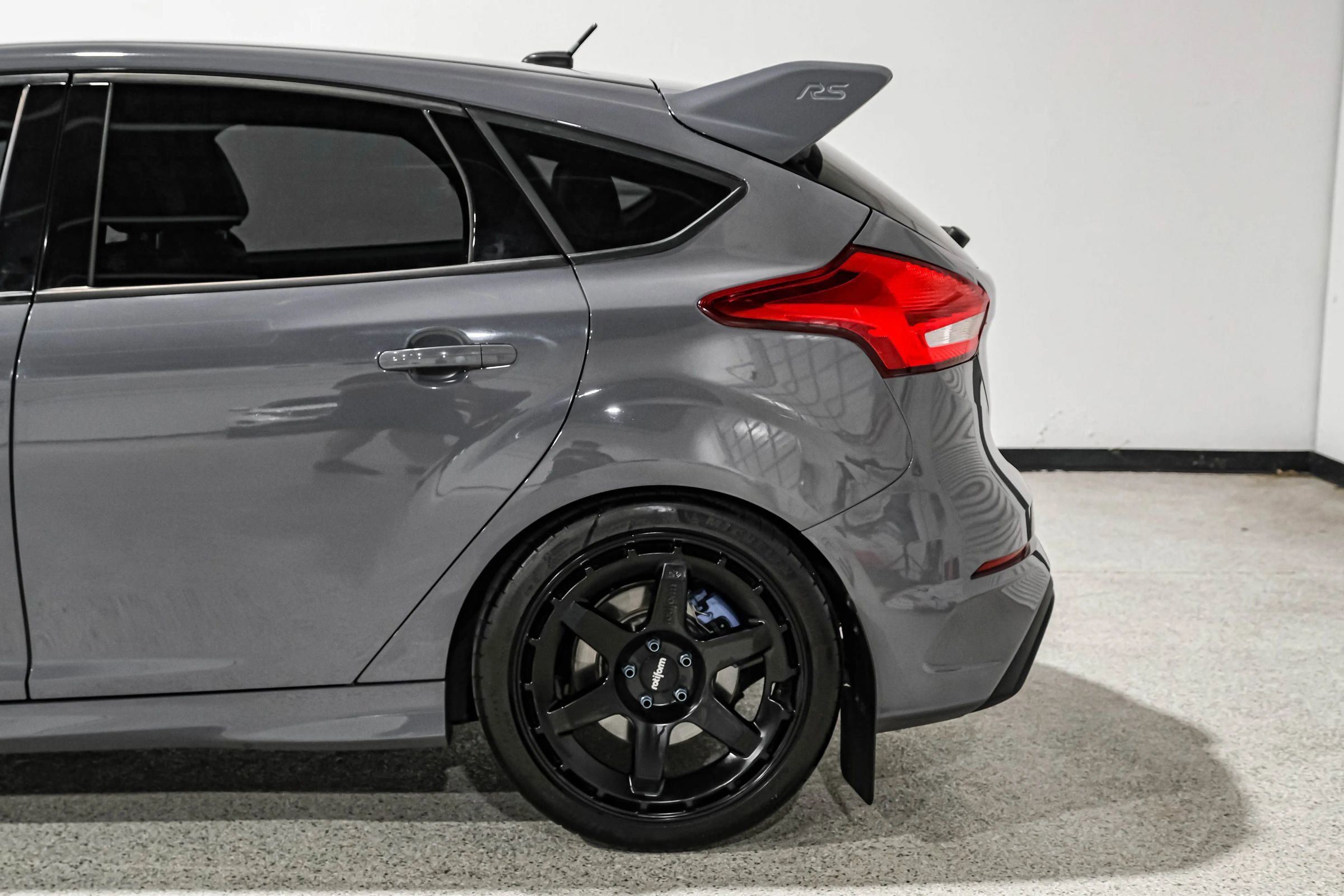 Used 2016 Ford Focus RS AWD/4WD image 11