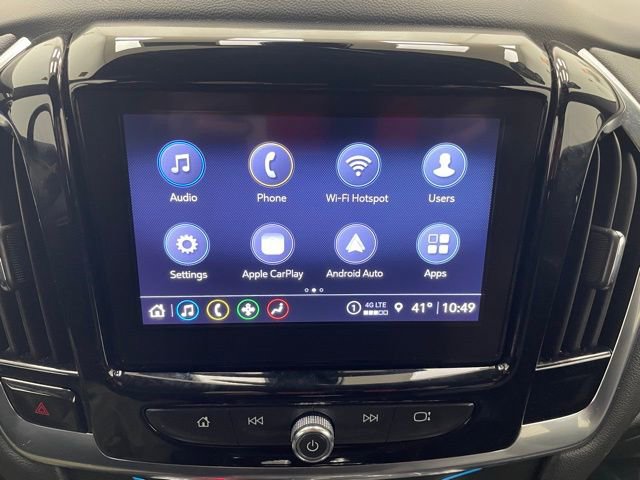 Used 2023 Chevrolet Traverse LT image 3