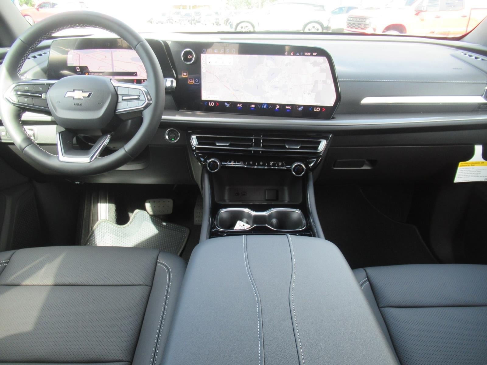 New 2027 Chevrolet Traverse LT FWD image 12