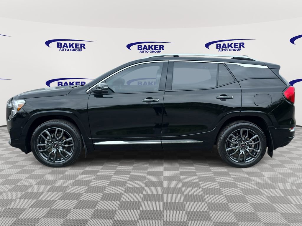 Used 2022 GMC Terrain Denali w/ Black Diamond Edition AWD/4WD image 8